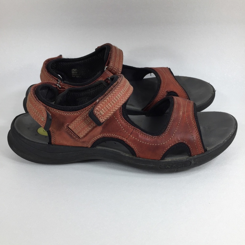 Clark’s Wave Walk Brown Leather Velcro Sandals